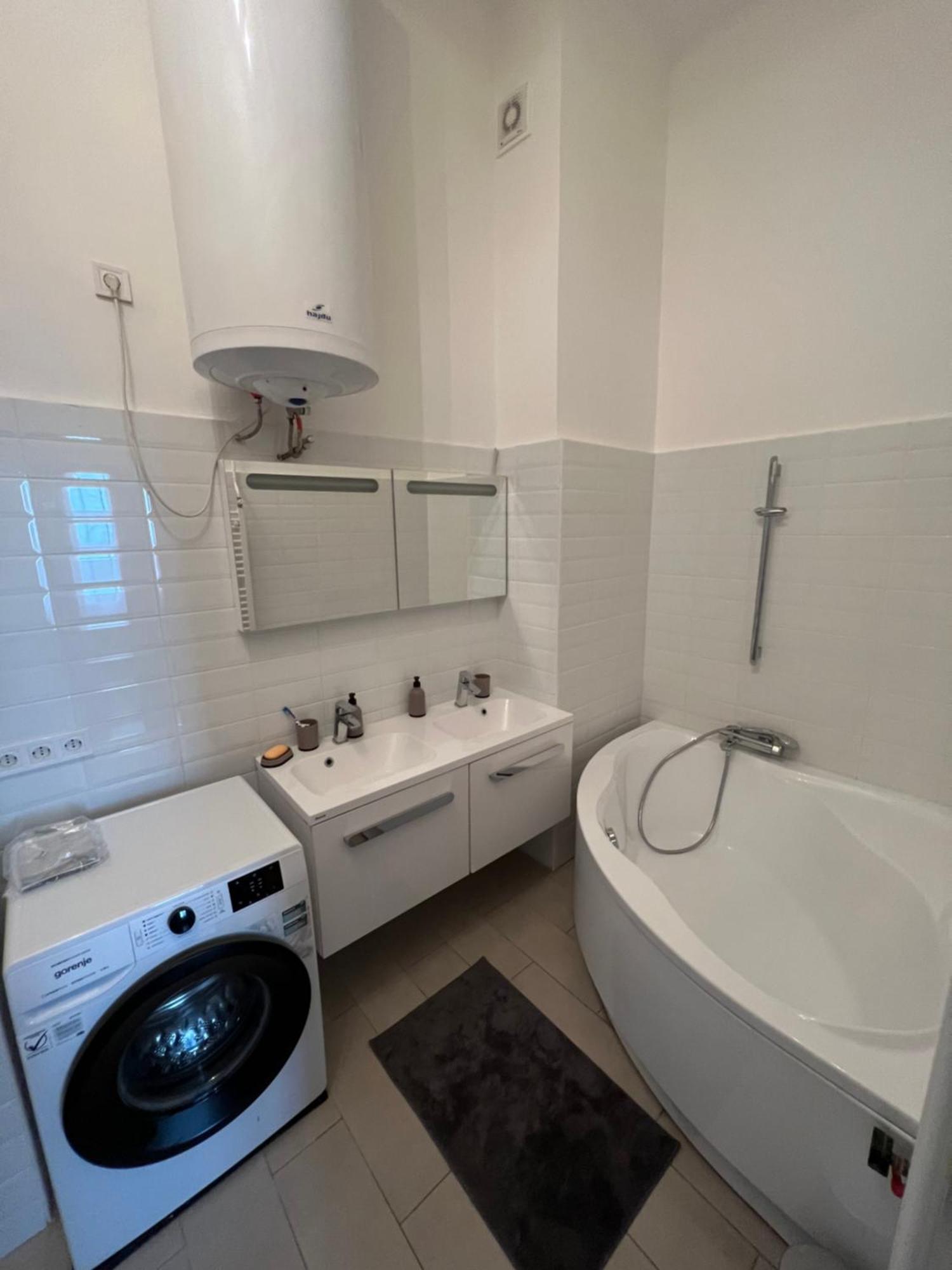 Azure King Residence In The Heart Of Budapeşte Dış mekan fotoğraf